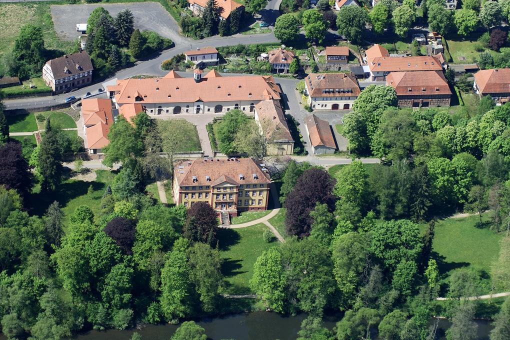 Luftaufnahme der  Landesmusikakademie Hessen, Schloss Hallenburg, Schlitz Landesmusikakademie Hessen, Schloss Hallenburg, Schlitz.
